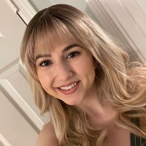 Meet your Posher, Catherine